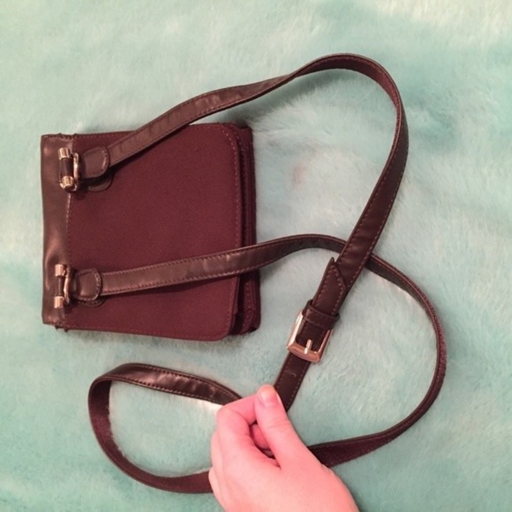 The Limited small brown cross body purse - Picture 7 of 7